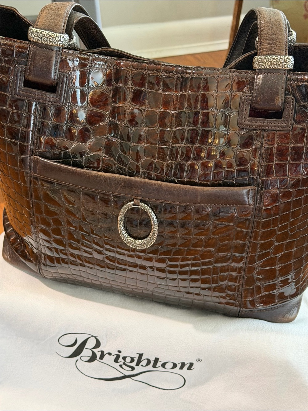 Brighton Jetson Laptop Shoulder Tote EUC Brown Embossed Patent Croc Finish